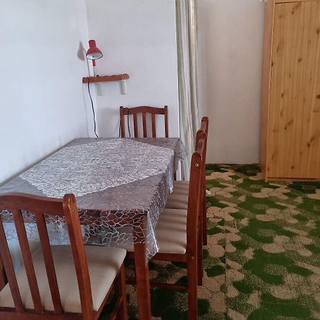 Rooms Mat Vir Eksteriør bilde